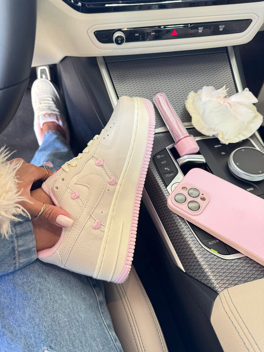 Tênis Nike Air Force 1 Low Valentine’s Day